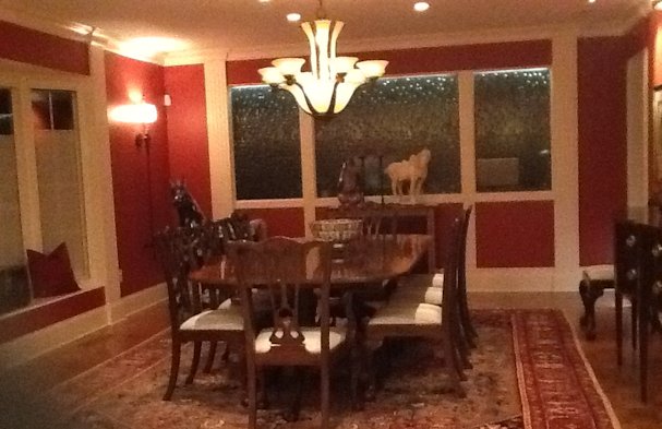 Note the lighted textured glass wall.